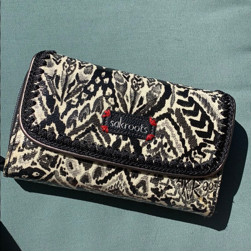 Sakroots wallet